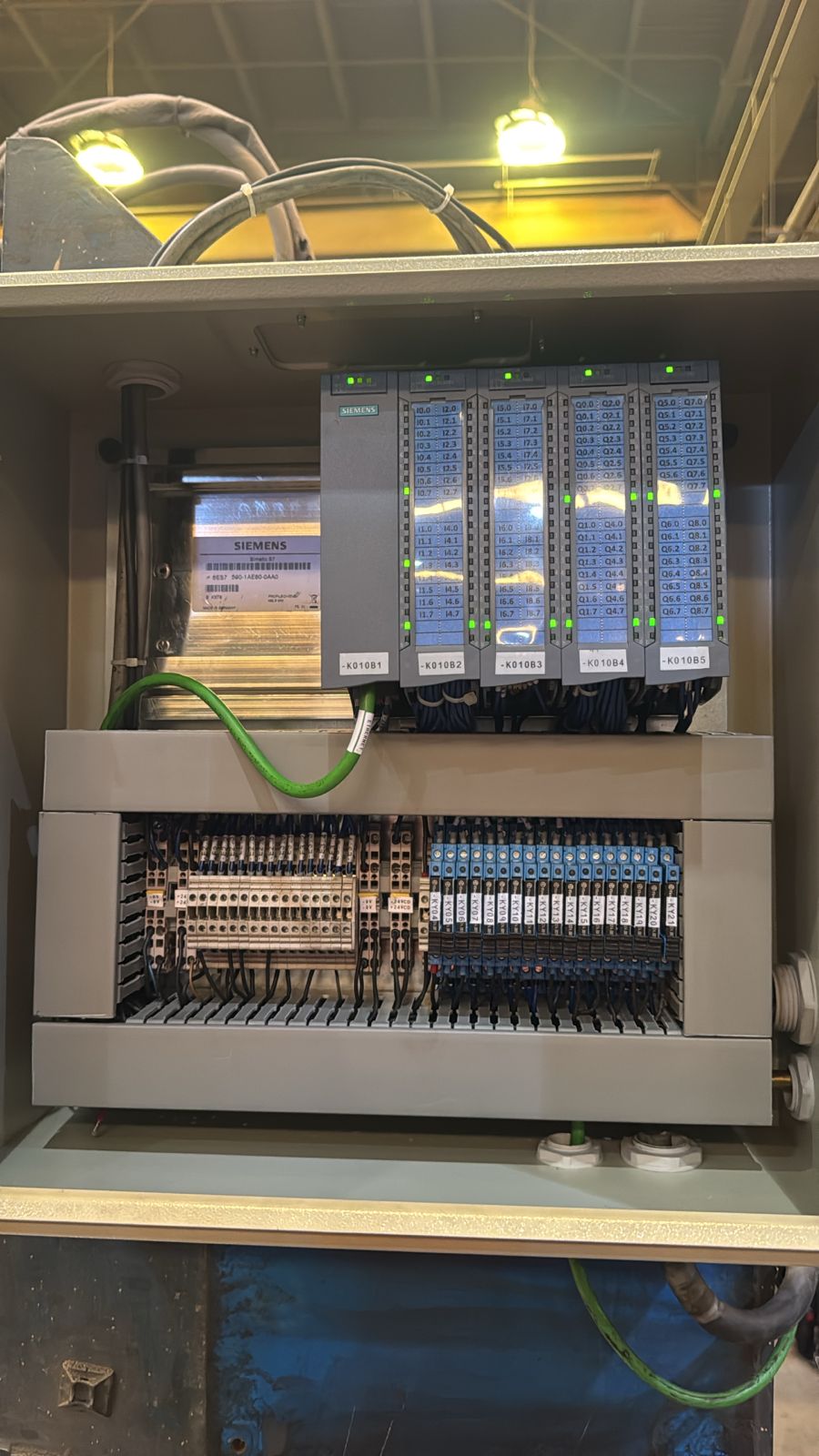 Vista interior del tablero modernizado